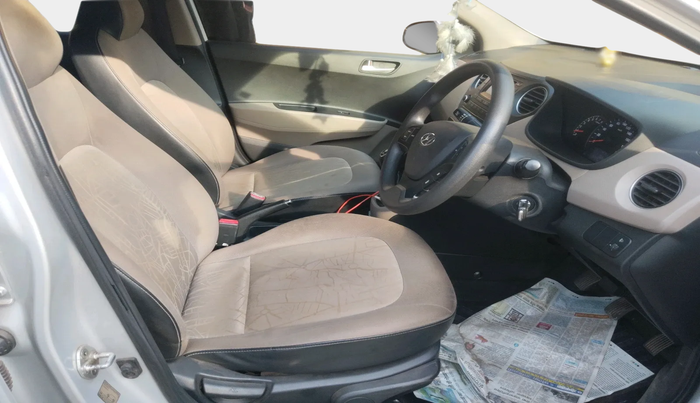 2016 Hyundai Xcent SX 1.2, Petrol, Manual, 1,10,457 km, interior