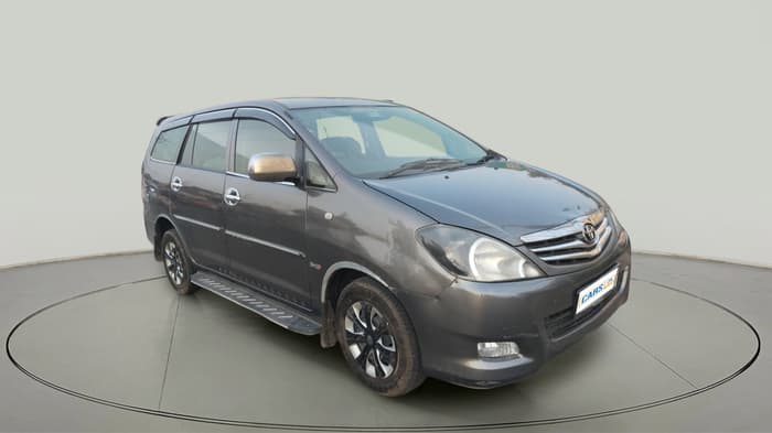 2010 Toyota Innova 2.5 G4 8 STR, Diesel, Manual, 1,78,786 km, exterior