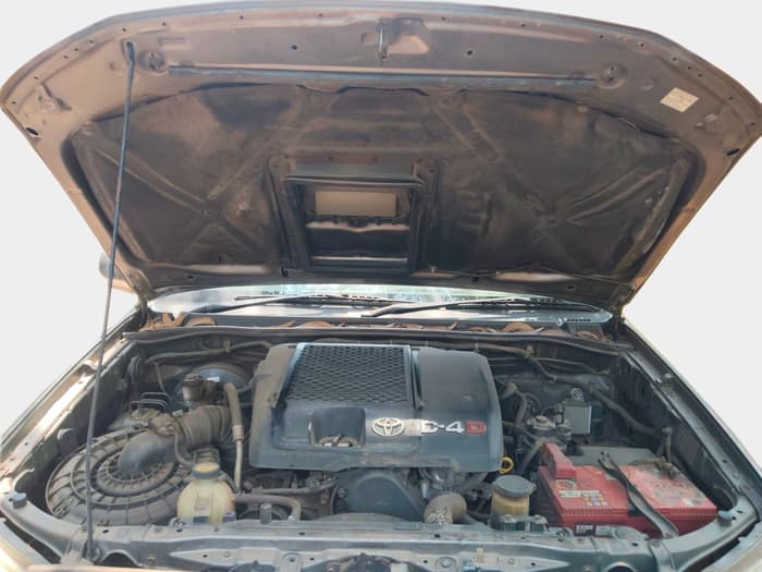 2010 Toyota Fortuner 3.0 4X4 MT, Diesel, Manual, 98,998 km, exterior