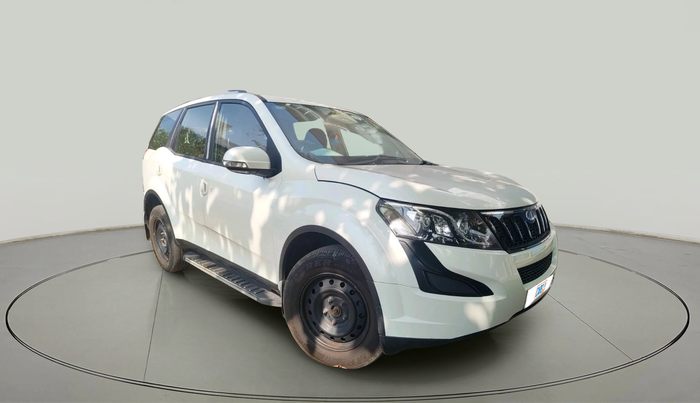2016 Mahindra XUV500 W6, Diesel, Manual, 1,01,611 km, exterior