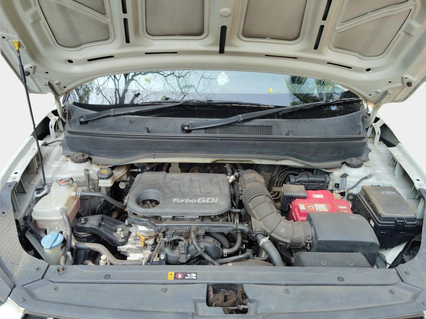 2019 Hyundai VENUE SX PLUS 1.0 TURBO DCT, Petrol, Automatic, 1,16,590 km, exterior