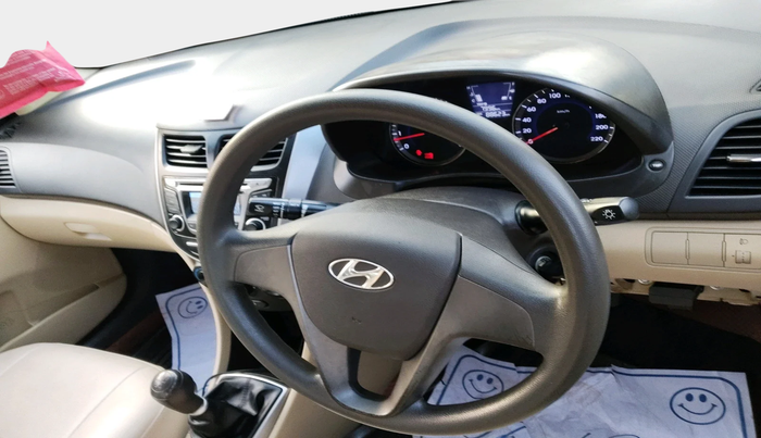 2015 Hyundai Verna FLUIDIC 1.4 VTVT, Petrol, Manual, 88,623 km, interior