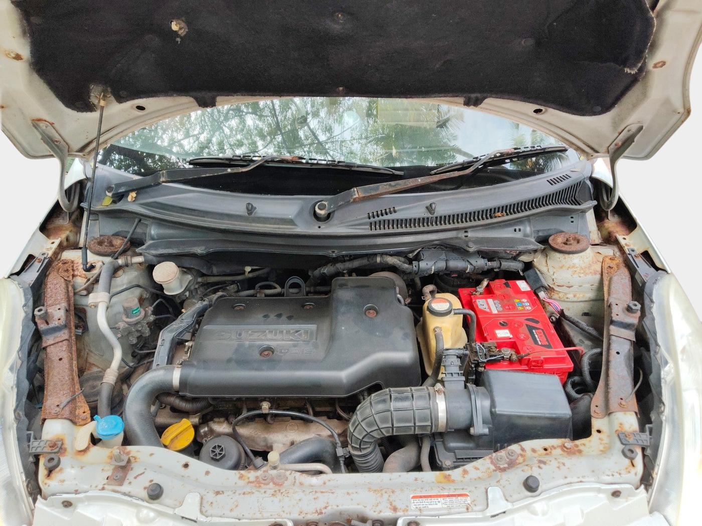 2013 Maruti Swift Dzire VDI, Diesel, Manual, 1,06,073 km, exterior