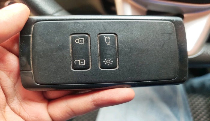 2019 Renault TRIBER RXZ, Petrol, Manual, 36,770 km, interior