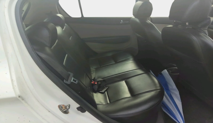 2012 Hyundai i20 MAGNA (O) 1.2, Petrol, Manual, 1,21,676 km, interior