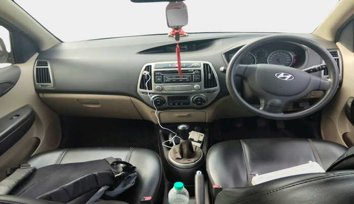 2012 Hyundai i20 MAGNA (O) 1.2, Petrol, Manual, 1,21,676 km, interior
