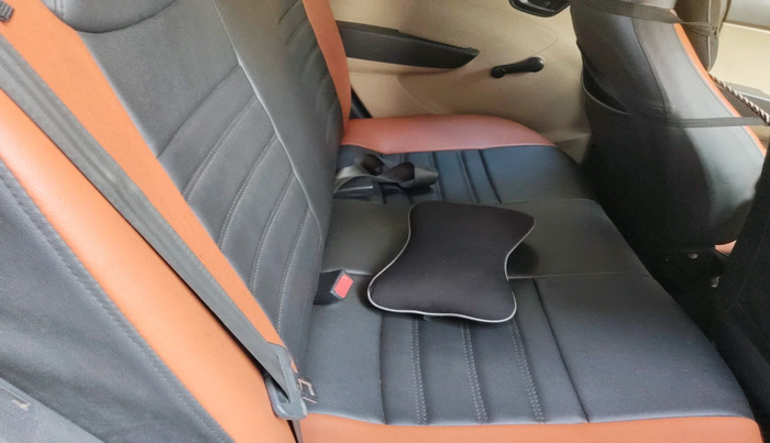 2014 Hyundai Eon ERA +, Petrol, Manual, 1,14,444 km, interior