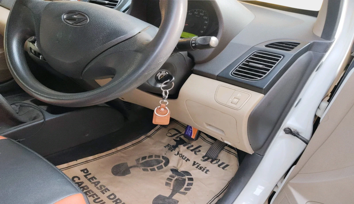 2014 Hyundai Eon ERA +, Petrol, Manual, 1,14,444 km, interior