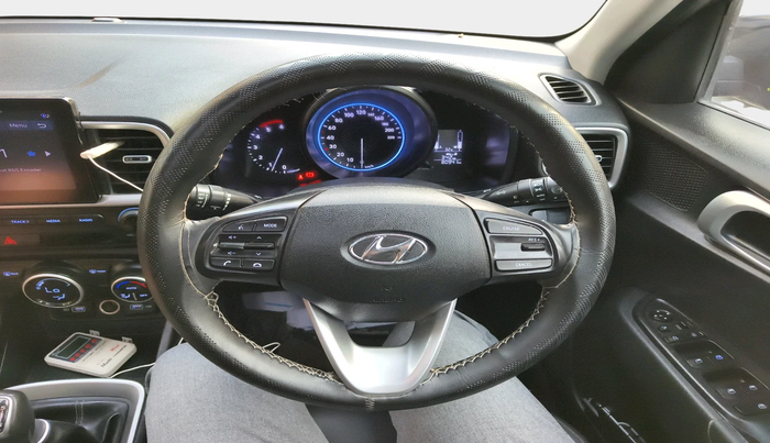 2022 Hyundai VENUE SX 1.5 CRDI, Diesel, Manual, 80,941 km, interior