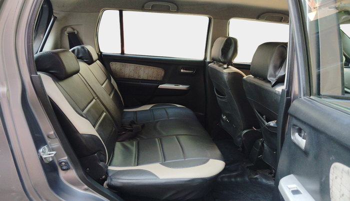 2013 Maruti Wagon R 1.0 VXI, Petrol, Manual, 1,38,619 km, interior