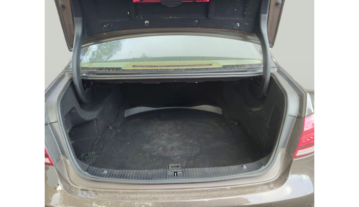 2013 Mercedes Benz E Class E 250 CDI AVANTGARDE, Diesel, Automatic, 1,38,729 km, exterior