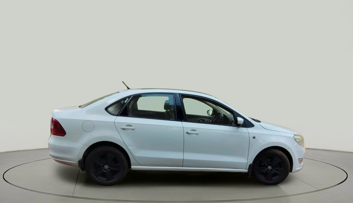 2012 Skoda Rapid AMBITION 1.6 TDI CR MT, Diesel, Manual, 1,73,513 km, exterior