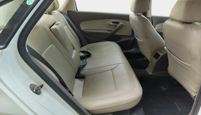 2012 Skoda Rapid AMBITION 1.6 TDI CR MT, Diesel, Manual, 1,73,513 km, interior