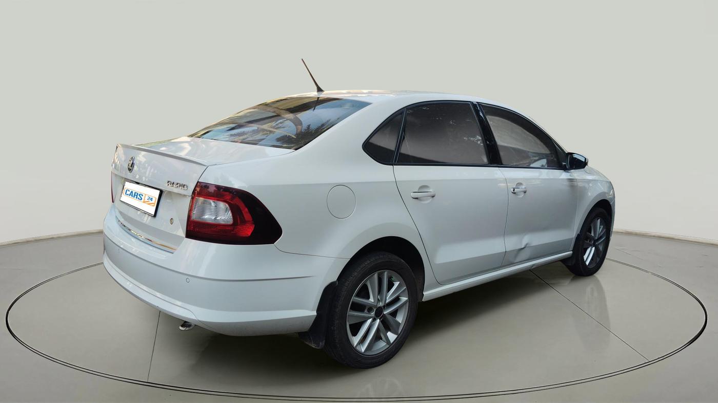 2018 Skoda Rapid STYLE 1.6 MPI AT, Petrol, Automatic, 53,236 km, exterior