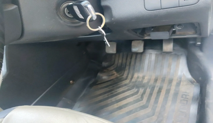 2014 Hyundai Xcent S (O) 1.2, Petrol, Manual, 80,431 km, interior