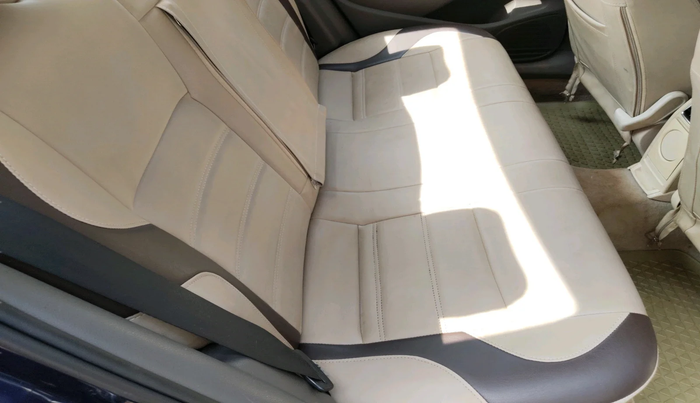 2011 Volkswagen Vento HIGHLINE DIESEL 1.6, Diesel, Manual, 1,51,858 km, interior