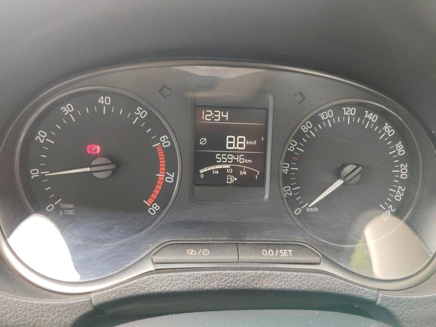 2019 Skoda Rapid STYLE 1.6 MPI, Petrol, Manual, 57,000 km, interior