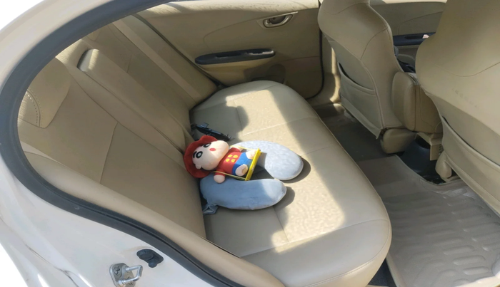 2013 Honda Amaze 1.5L I-DTEC S, Diesel, Manual, 33,366 km, interior