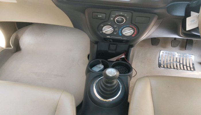 2013 Honda Amaze 1.5L I-DTEC S, Diesel, Manual, 33,366 km, interior