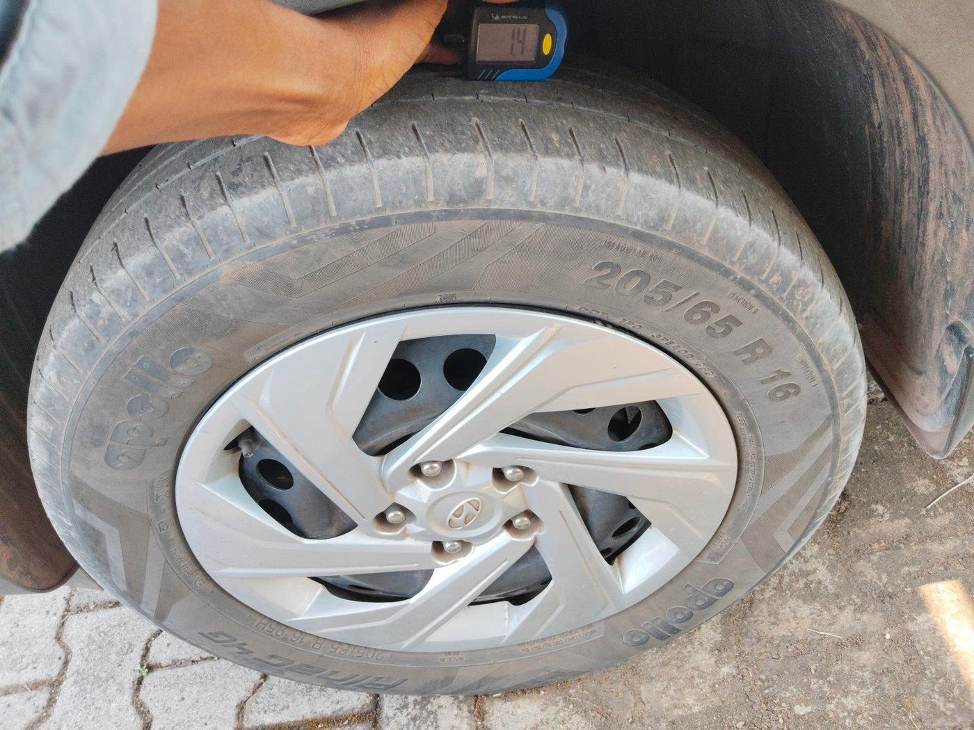 2021 Hyundai Creta E 1.5 PETROL, Petrol, Manual, 37,869 km, tyre