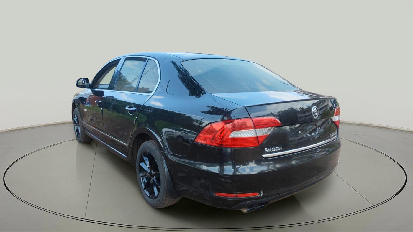 2015 Skoda Superb ELEGANCE 1.8 TSI MT, Petrol, Manual, 77,110 km, exterior