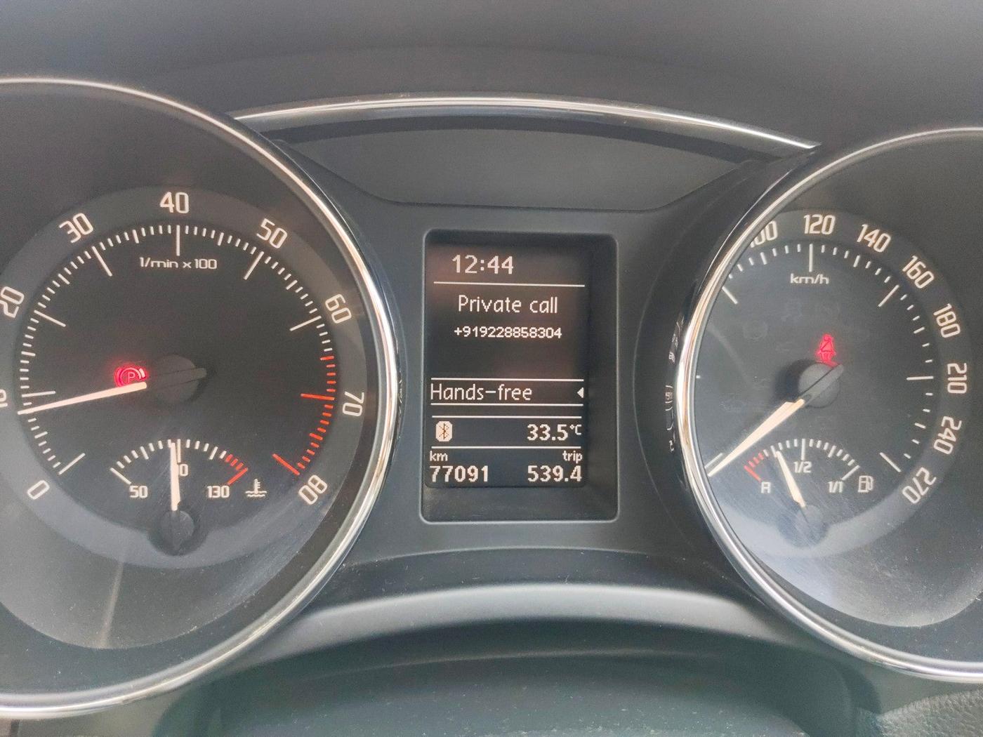 2015 Skoda Superb ELEGANCE 1.8 TSI MT, Petrol, Manual, 77,110 km, interior