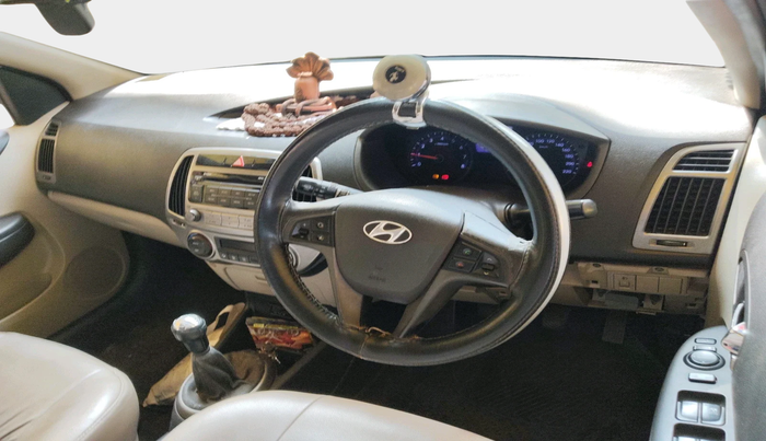 2013 Hyundai i20 ASTA 1.2, Petrol, Manual, 1,06,370 km, interior