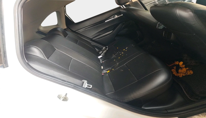 2020 KIA SELTOS HTK 1.5 PETROL, Petrol, Manual, 1,33,066 km, interior