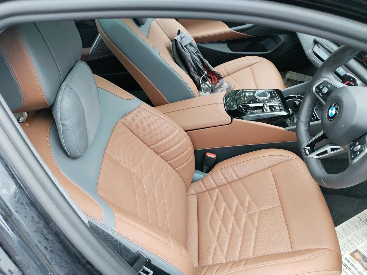 2025 BMW 5 Series 530Li M Sport, Petrol, Automatic, 536 km, interior