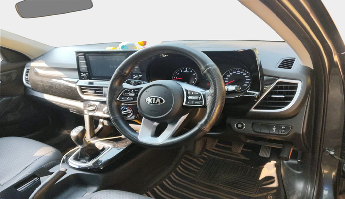 2020 KIA SELTOS HTK PLUS 1.5, Petrol, Manual, 65,727 km, interior