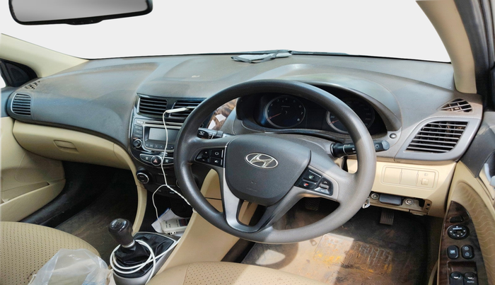 2015 Hyundai Verna 1.6 VTVT S, Petrol, Manual, 1,85,140 km, interior