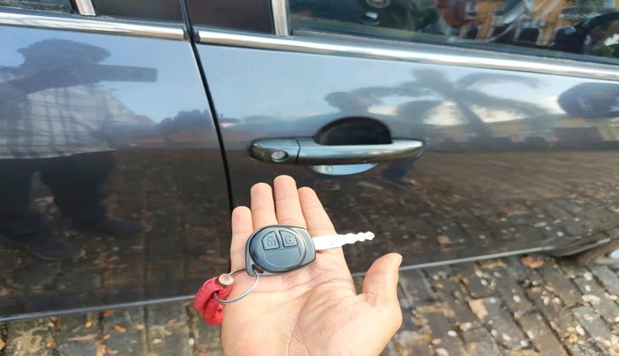 2017 Maruti Swift VXI, Petrol, Manual, 57,468 km, interior