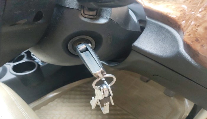 2013 Honda Amaze 1.5L I-DTEC S, Diesel, Manual, 1,52,315 km, interior