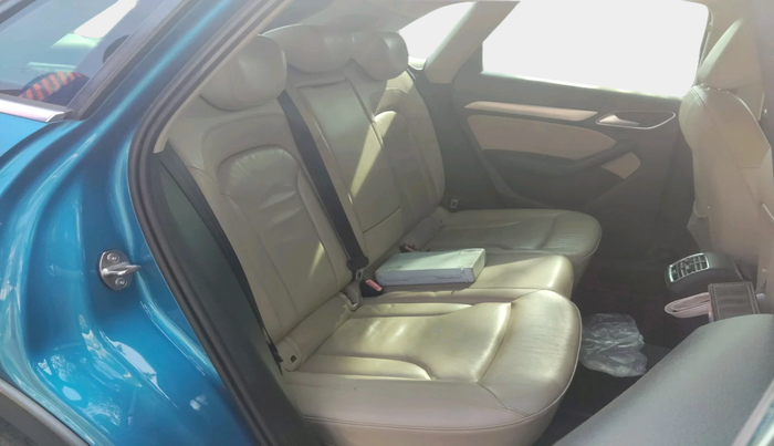 2016 Audi Q3 35 TDI Quattro, Diesel, Automatic, 1,40,664 km, interior