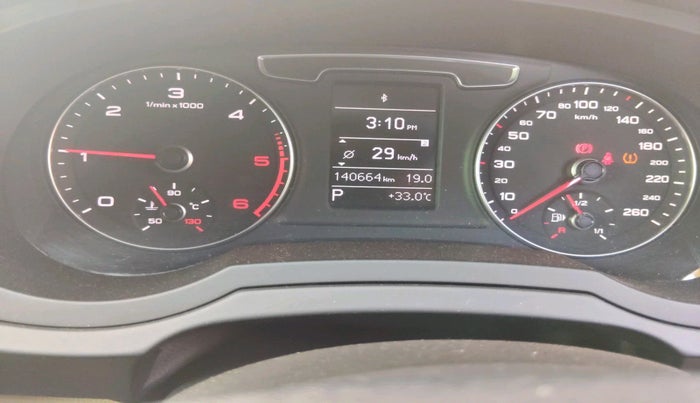 2016 Audi Q3 35 TDI Quattro, Diesel, Automatic, 1,40,664 km, interior
