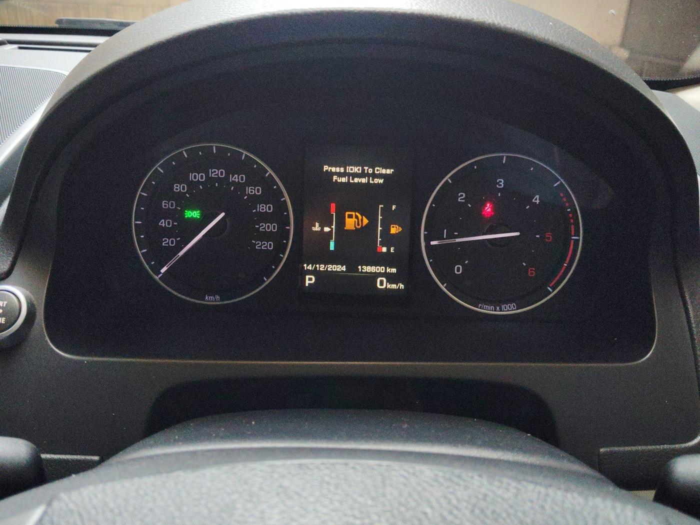 2014 Landrover Freelander 2 TD4 SE, Diesel, Automatic, 1,38,600 km, interior