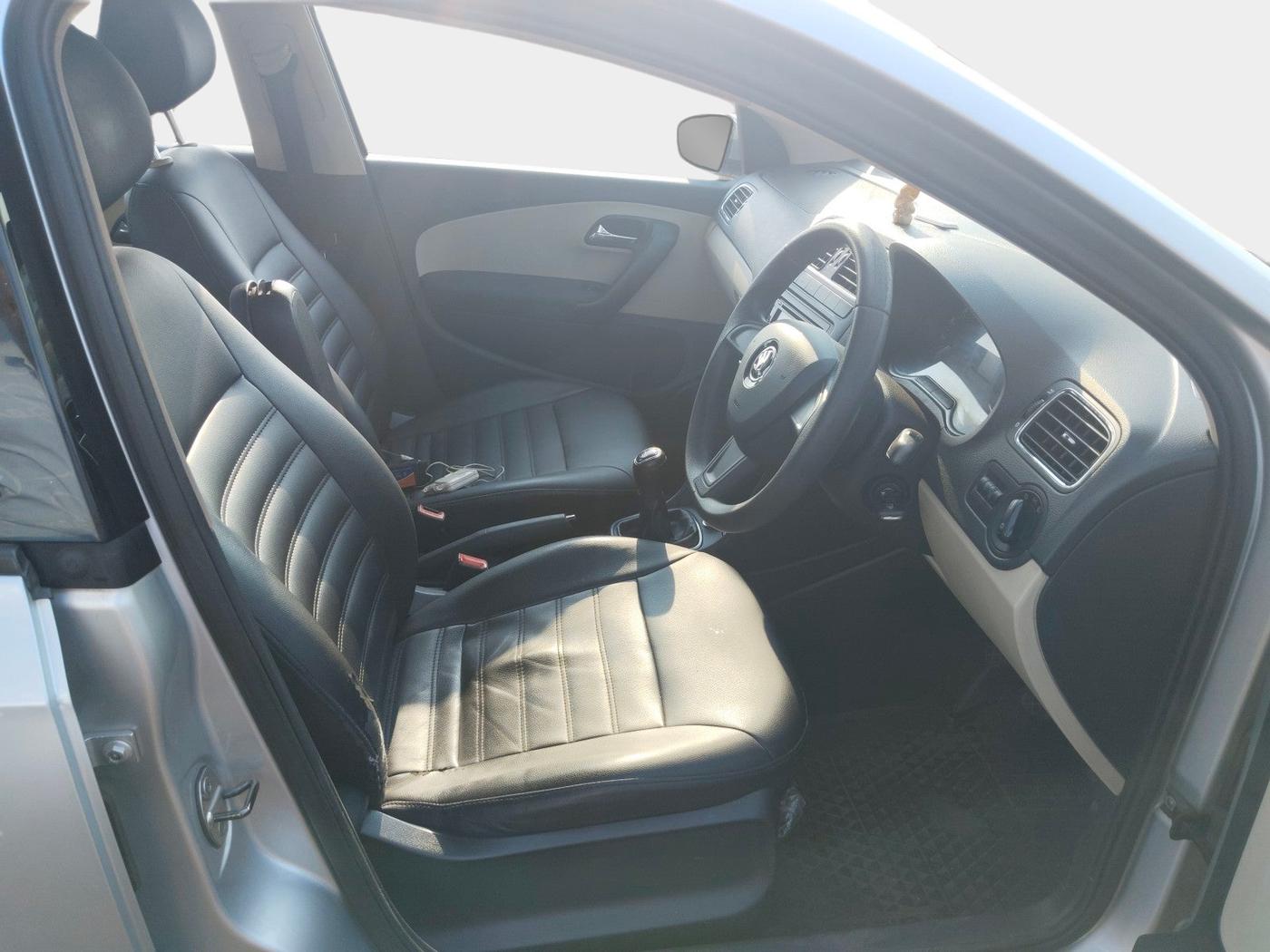 2017 Skoda Rapid 1.6 MPI ACTIVE, Petrol, Manual, 1,49,956 km, interior