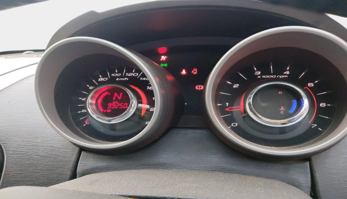 2014 Mahindra XUV500 W8, Diesel, Manual, 99,250 km, interior