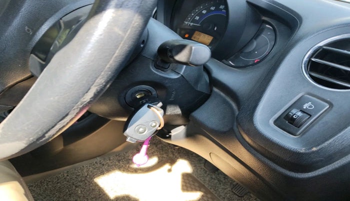 2015 Honda Amaze 1.2L I-VTEC S, Petrol, Manual, 1,36,757 km, interior