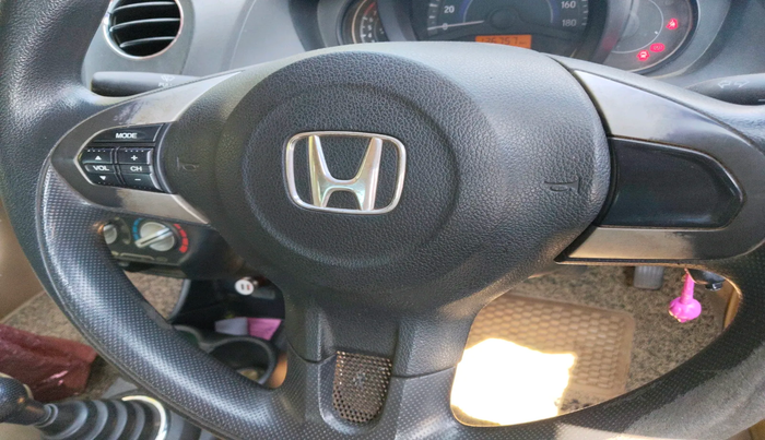 2015 Honda Amaze 1.2L I-VTEC S, Petrol, Manual, 1,36,757 km, interior