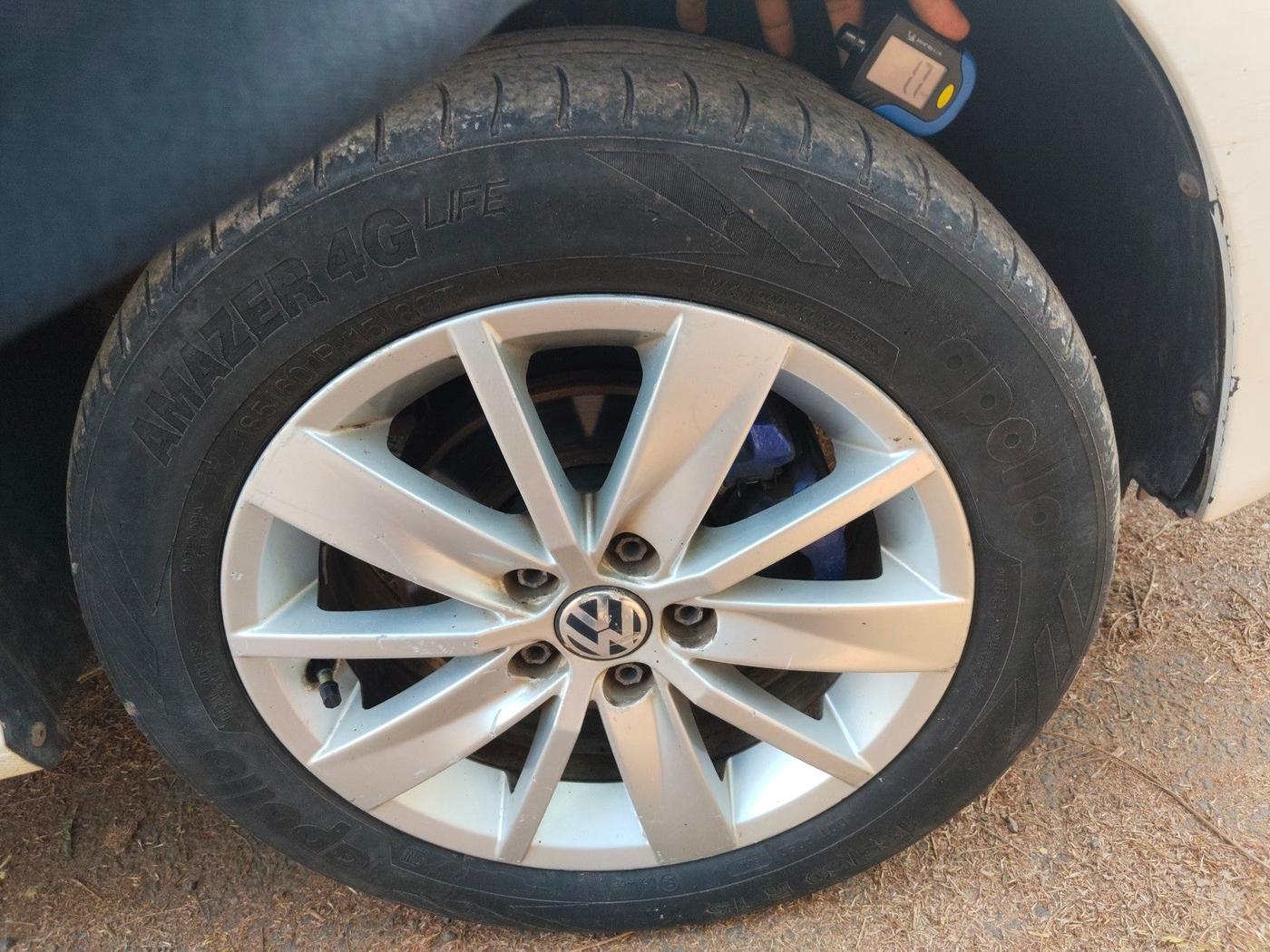 2014 Volkswagen Polo COMFORTLINE 1.2L PETROL, Petrol, Manual, 61,695 km, tyre