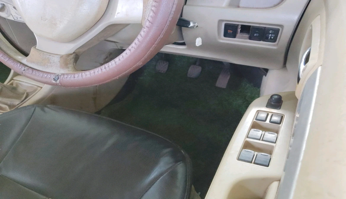 2013 Maruti Ertiga VXI, Petrol, Manual, 2,78,905 km, interior