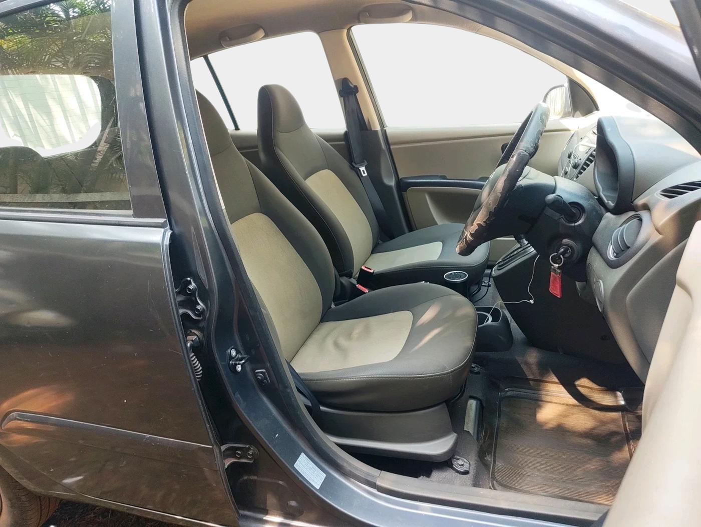 2013 Hyundai i10 SPORTZ 1.2 AT, Petrol, Automatic, 57,459 km, interior