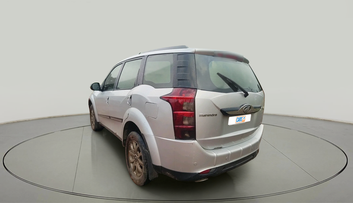 2015 Mahindra XUV500 W8, Diesel, Manual, 1,38,000 km, exterior