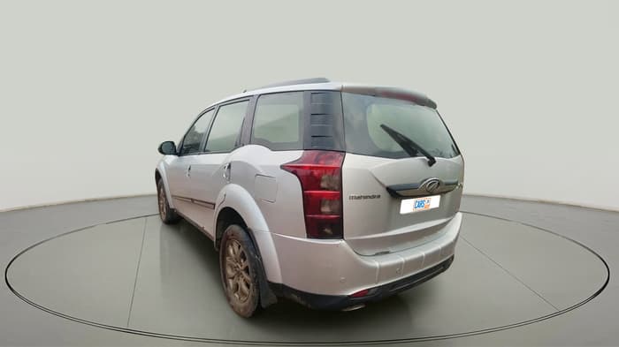 2015 Mahindra XUV500 W8, Diesel, Manual, 1,38,000 km, exterior