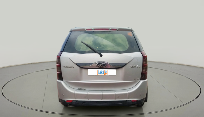 2015 Mahindra XUV500 W8, Diesel, Manual, 1,38,000 km, exterior