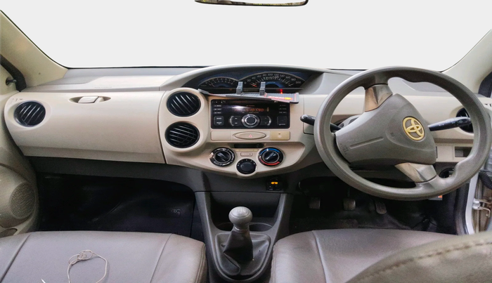 2014 Toyota Etios Liva G, Petrol, Manual, 1,41,634 km, interior