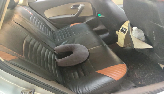 2011 Volkswagen Vento HIGHLINE DIESEL 1.6, Diesel, Manual, 1,68,297 km, interior