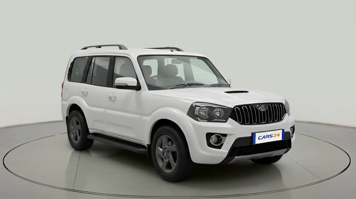 2017 Mahindra Scorpio S7, Diesel, Manual, 1,63,106 km, exterior