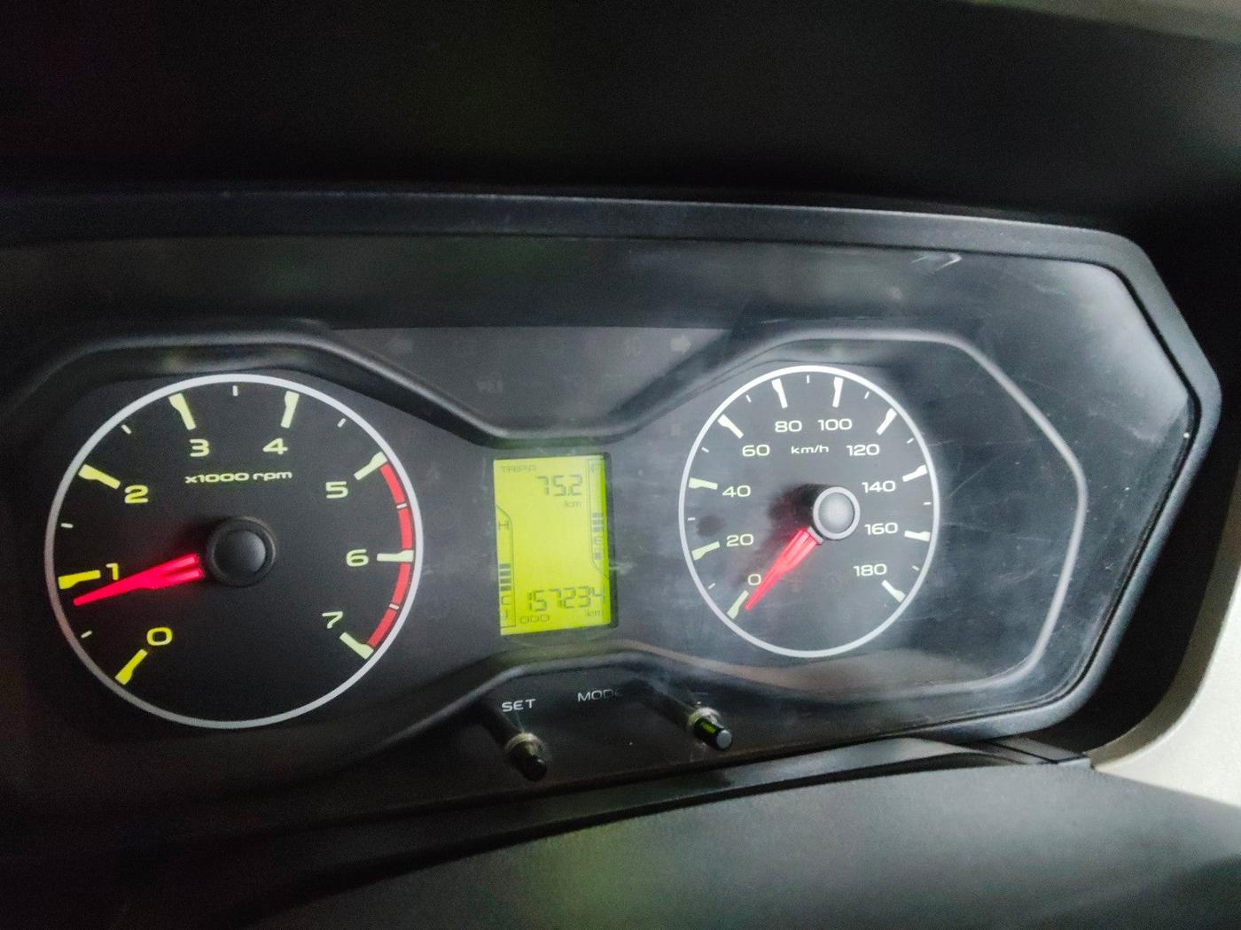 2017 Mahindra Scorpio S7, Diesel, Manual, 1,63,106 km, interior